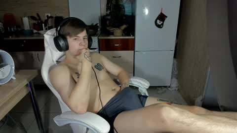 Snapshot of ray_hill chatting on December 2024 08:25:02 PM Ray online show from December 2024 08:25:02 PM