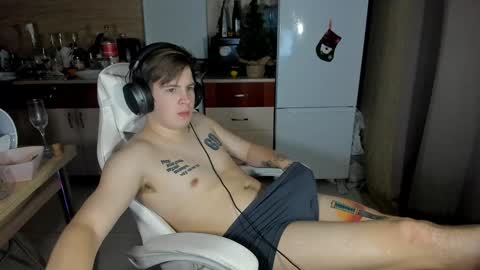 Snapshot of ray_hill chatting on January 2025 09:20:01 PM Ray online show from January 2025 09:20:01 PM