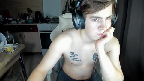 Snapshot of ray_hill chatting on January 2025 08:35:01 PM Ray online show from January 2025 08:35:01 PM