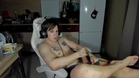 Snapshot of ray_hill chatting on January 2025 05:50:01 AM Ray online show from January 2025 05:50:01 AM