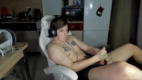 Snapshot of ray_hill chatting on January 2025 09:19:01 PM Ray online show from January 2025 09:19:01 PM