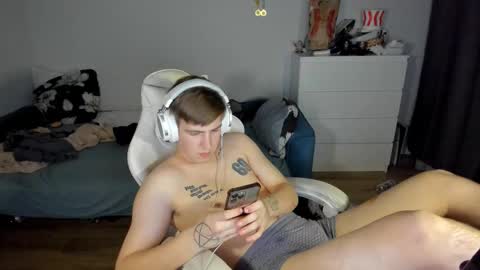 Snapshot of ray_hill chatting on September 2025 06:53:01 PM Ray online show from September 2025 06:53:01 PM