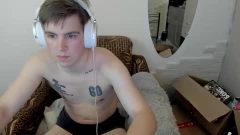 Snapshot of ray_hill chatting on November 2025 09:24:02 PM Ray online show from November 2025 09:24:02 PM