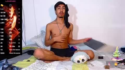 Snapshot of raydevil_ chatting on January 2025 03:20:02 AM Rayn online show from January 2025 03:20:02 AM