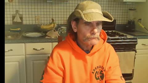 Ray online show from October 2025 08:22:02 PM