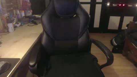 Snapshot of raymann8 chatting on March 2026 09:21:02 PM Ray online show from March 2026 09:21:02 PM