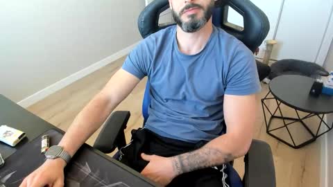 raysexparty online show from April 2026 10:57:01 AM