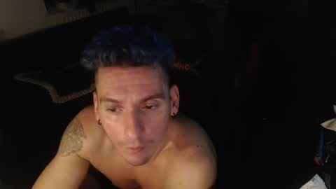 Snapshot of rayzel31 chatting on November 2025 03:27:01 AM Rayzel online show from November 2025 03:27:01 AM