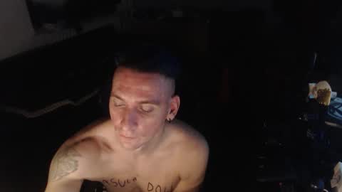 Snapshot of rayzel31 chatting on November 2025 10:53:02 PM Rayzel online show from November 2025 10:53:02 PM