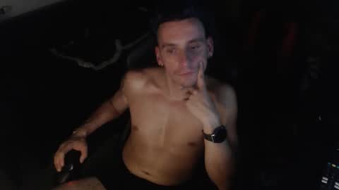 Snapshot of rayzel31 chatting on November 2025 11:24:01 PM Rayzel online show from November 2025 11:24:01 PM