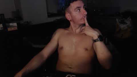 Snapshot of rayzel31 chatting on December 2025 11:31:01 PM Rayzel online show from December 2025 11:31:01 PM