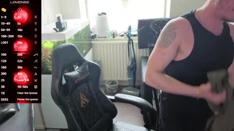 Rayzel online show from May 2026 11:27:01 AM