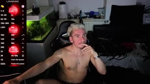 Rayzel online show from May 2026 11:56:02 PM