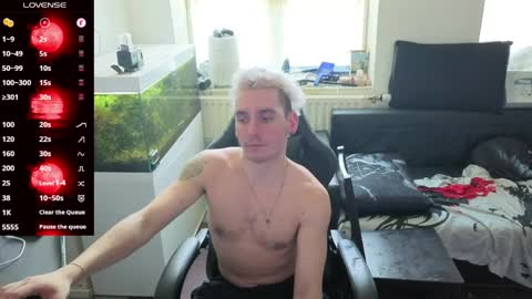 Rayzel online show from May 2026 11:59:01 AM