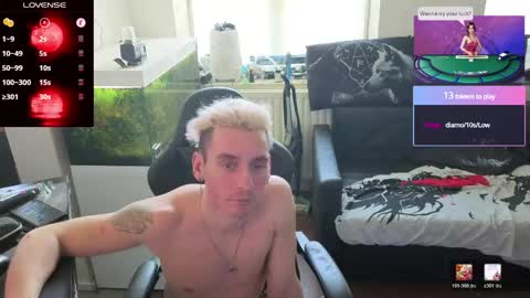 Rayzel online show from May 2026 02:45:01 PM