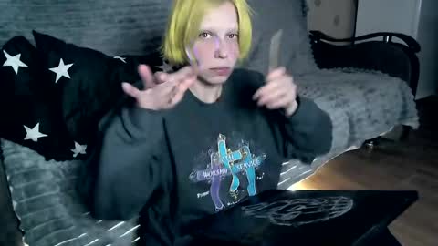 Snapshot of raziel_haze chatting on April 2026 10:57:02 AM Yrriel Strife Candy-Demon Caveboy mr. Cringe online show from April 2026 10:57:02 AM