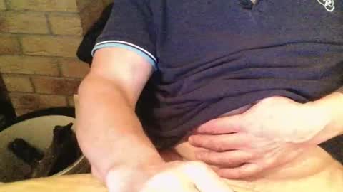 Snapshot of rdrew chatting on November 2025 12:31:01 AM rdrew online show from November 2025 12:31:01 AM