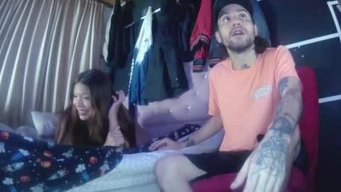 carolina and stiven online show from October 2025 11:46:01 PM