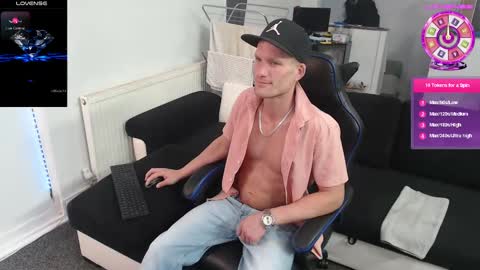 Snapshot of reallyman7 chatting on February 2025 08:25:01 PM Ask me online show from February 2025 08:25:01 PM