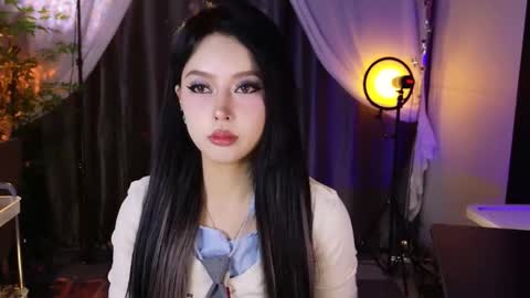 reaowna___ online show from February 2026 06:39:01 PM