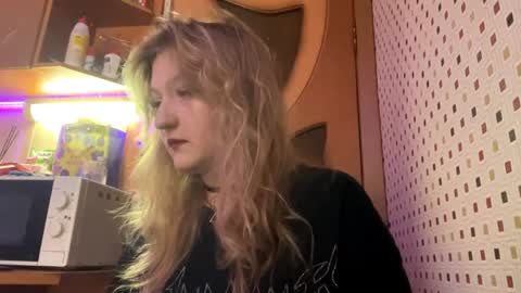 Snapshot of rebabojanowski chatting on March 2026 09:43:01 AM olivia online show from March 2026 09:43:01 AM