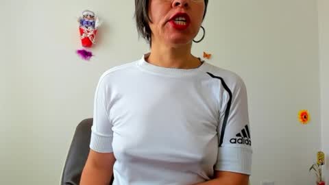 Rebbeca online show from December 2024 12:58:02 PM