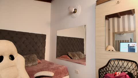 Snapshot of rebeca_cortez1 chatting on December 2024 03:47:02 AM I invite you to my birthday on November 3th online show from December 2024 03:47:02 AM