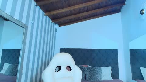 Snapshot of rebeca_cortez1 chatting on January 2025 03:46:01 AM I invite you to my birthday on November 3th online show from January 2025 03:46:01 AM