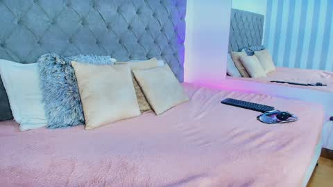 Snapshot of rebeca_cortez1 chatting on January 2025 06:34:02 AM I invite you to my birthday on November 3th online show from January 2025 06:34:02 AM