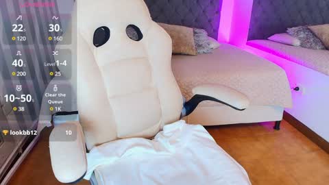 Snapshot of rebeca_cortez1 chatting on January 2025 08:54:01 PM I invite you to my birthday on November 3th online show from January 2025 08:54:01 PM