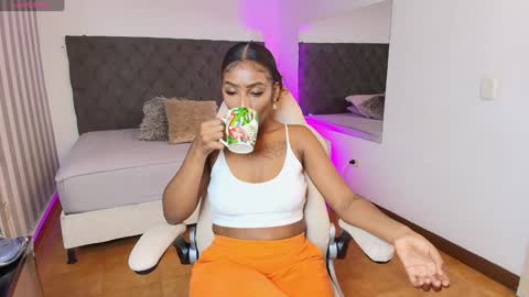 Snapshot of rebeca_cortez1 chatting on February 2025 03:33:01 AM I invite you to my birthday on November 3th online show from February 2025 03:33:01 AM