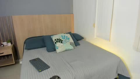 Snapshot of rebeca_cortez1 chatting on October 2025 08:09:02 PM I invite you to my birthday on November 3th online show from October 2025 08:09:02 PM