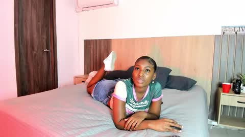 Snapshot of rebeca_cortez1 chatting on October 2025 08:32:01 PM I invite you to my birthday on November 3th online show from October 2025 08:32:01 PM