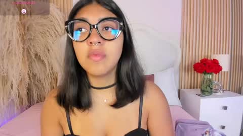 rebeca_taylor_ online show from May 2026 03:22:01 AM