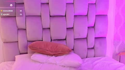 Snapshot of rebeca_watsson chatting on November 2025 03:36:02 PM Rebeca Whatsson online show from November 2025 03:36:02 PM