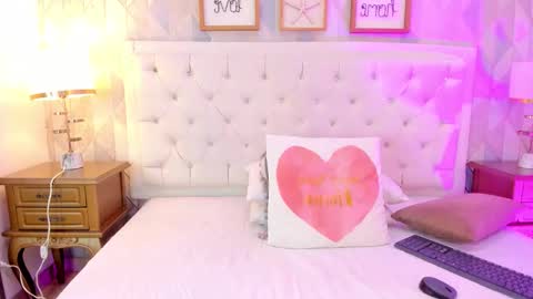 Rebeca Whatsson online show from January 2026 11:27:02 AM