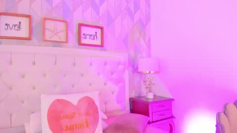 Rebeca Whatsson online show from January 2026 11:37:02 AM