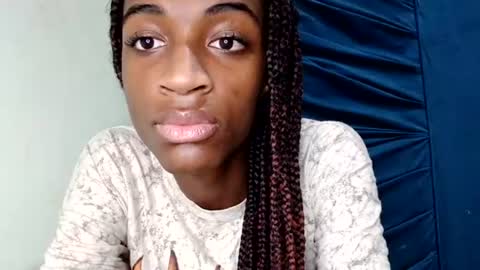 Tu mami Rebecca online show from July 2026 12:53:01 PM