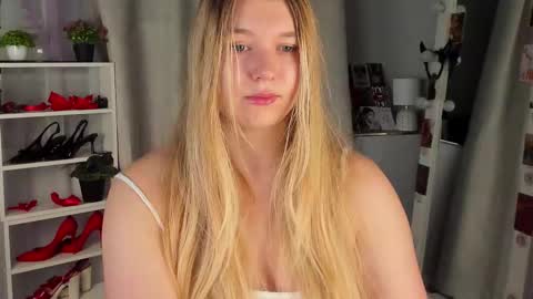 Snapshot of rebecca_____ chatting on October 2025 01:38:01 AM rebecca_____ online show from October 2025 01:38:01 AM