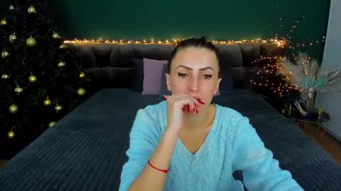 Snapshot of rebecca_diamonds chatting on January 2025 09:54:02 AM rebecca_diamonds online show from January 2025 09:54:02 AM