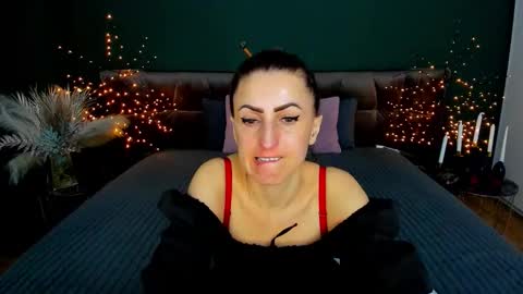 Snapshot of rebecca_diamonds chatting on February 2026 07:54:02 AM rebecca_diamonds online show from February 2026 07:54:02 AM