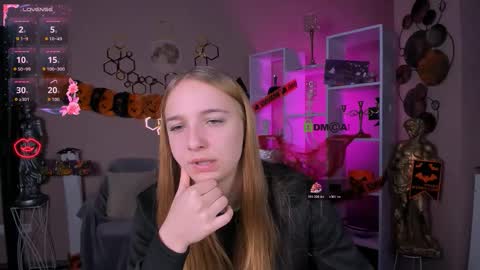 Snapshot of rebecca_smile_ chatting on October 2025 05:52:01 AM rebecca_smile_ online show from October 2025 05:52:01 AM