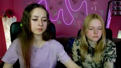 rebecca_smile_ online show from April 2026 12:29:02 PM