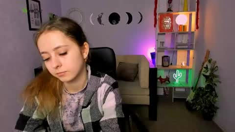 rebecca_smile_ online show from April 2026 12:14:02 PM