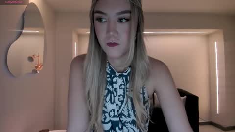 Snapshot of rebeccahudson_ chatting on March 2026 05:05:01 PM Rebe online show from March 2026 05:05:01 PM