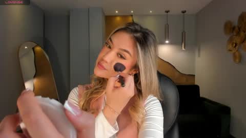 Snapshot of rebeccahudson_ chatting on March 2026 06:40:01 PM Rebe online show from March 2026 06:40:01 PM