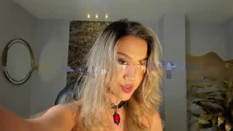 Snapshot of rebeccahudson_ chatting on April 2026 09:23:01 PM Rebe online show from April 2026 09:23:01 PM