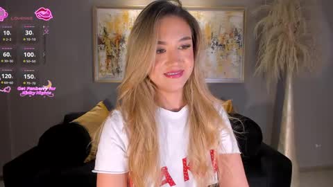 Snapshot of rebeccahudson_ chatting on April 2026 10:16:01 PM Rebe online show from April 2026 10:16:01 PM