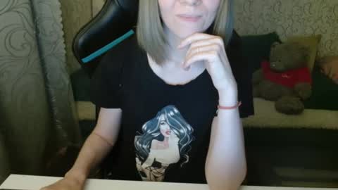 Snapshot of rebesaolset chatting on September 2025 03:39:01 PM RebesaOlset online show from September 2025 03:39:01 PM