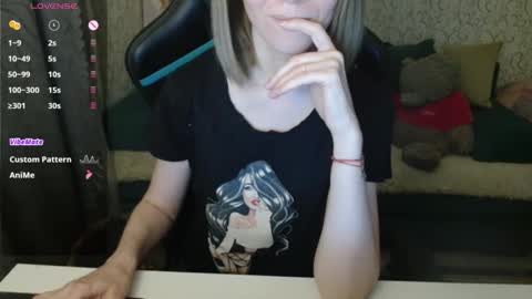 Snapshot of rebesaolset chatting on October 2025 03:41:01 PM RebesaOlset online show from October 2025 03:41:01 PM